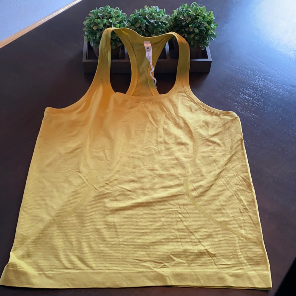 Lululemon Run Swiftly Tank Size 12